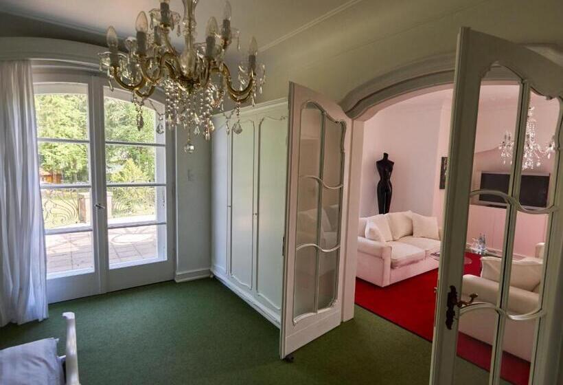 スイート, Villa Silva