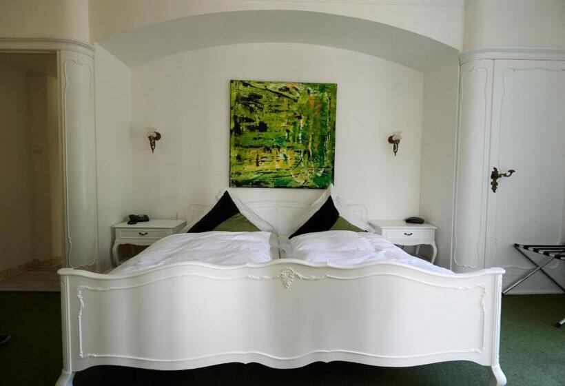 スイート, Villa Silva