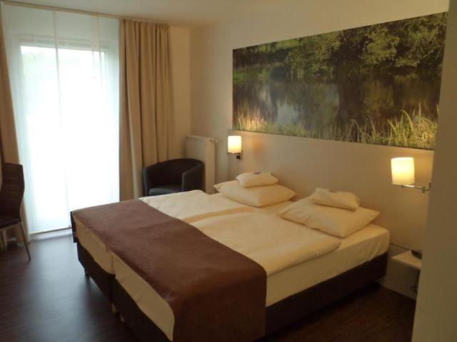 标准单人间, Das Neue Hotel Am Park