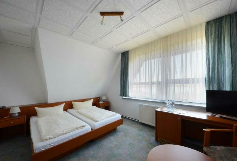 Номер Стандарт, Land Gut Hotel Barbarossa