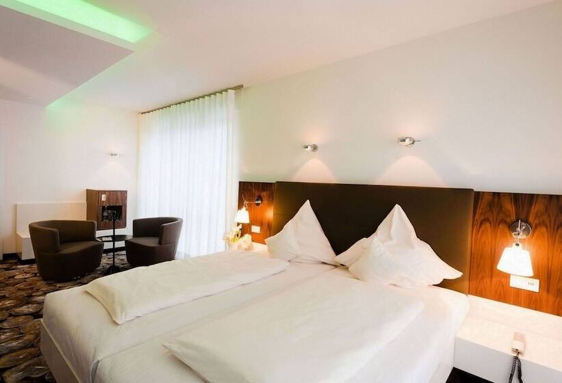 Полулюкс, Mintrops Land Hotel Burgaltendorf