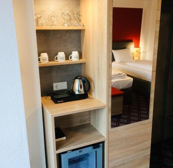 Номер Стандарт Индивидуальный, Adesso Hotel Göttingen   Pay At Property On Arrival Ihr Automatenhotel In Göttingen