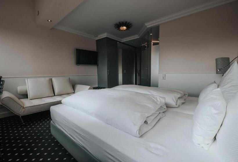 Номер Стандарт Трехместный, Boutique Hotel Am Rathaus   Reblaus