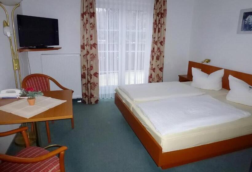 Номер Стандарт с Балконом, Parkhotel Bad Brambach