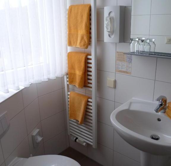 Номер Стандарт, Landgasthof Zur Scharfen Ecke