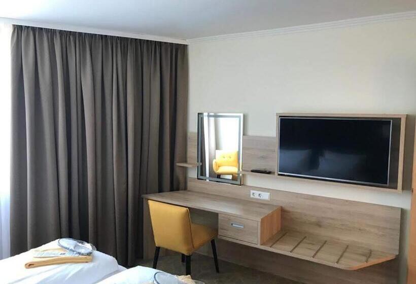 Полулюкс Повышенной Комфортности, Gesundheitshotel Weißenstadt Am See