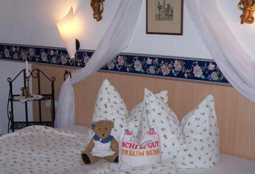 Номер Стандарт, Goldenes Faß