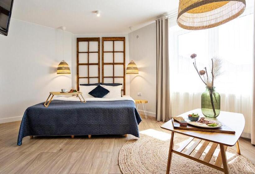 4인용 스탠다드 룸, Szuflada Rooms
