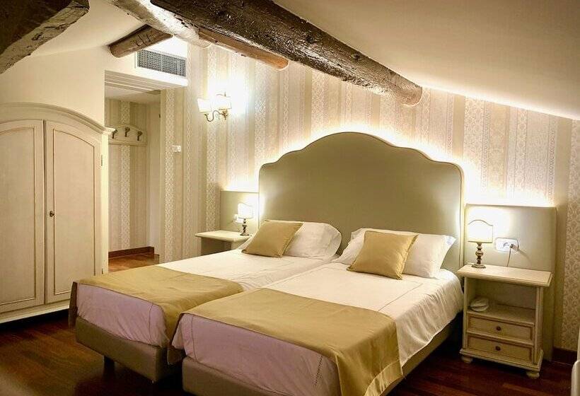 펜트하우스 룸, Albergo Gardesana