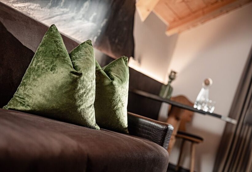Люкс Повышенной Комфортности, Boutique & Fashion Hotel Maciaconi   Gardenahotels