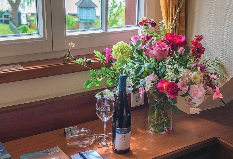 Номер Стандарт, Schloss Hotel Wasserburg