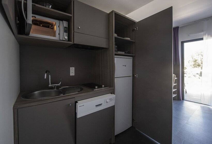 سوییت سوپریور, Suite Home Porticcio