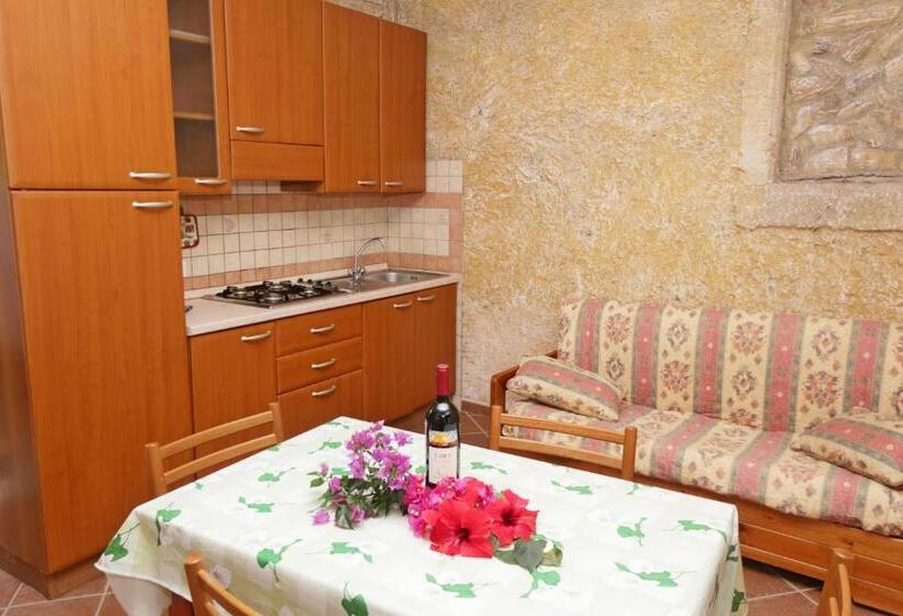 Апартаменты 1 Спальня, Residenza La Vigna
