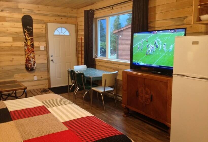 小室, Glacier View Rv Park And Cabins