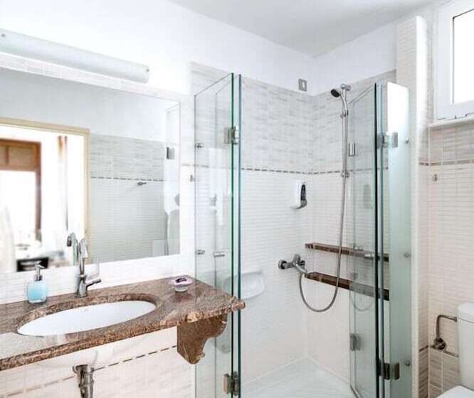 آپارتمان 1 خوابه با بالکن و چشمانداز دریا, Giorgi S Blue Apartments