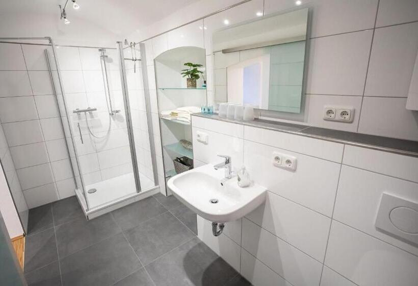 Апартаменты 1 Спальня Нижний Этаж, Frühstückshotel Landgasthof Kramer