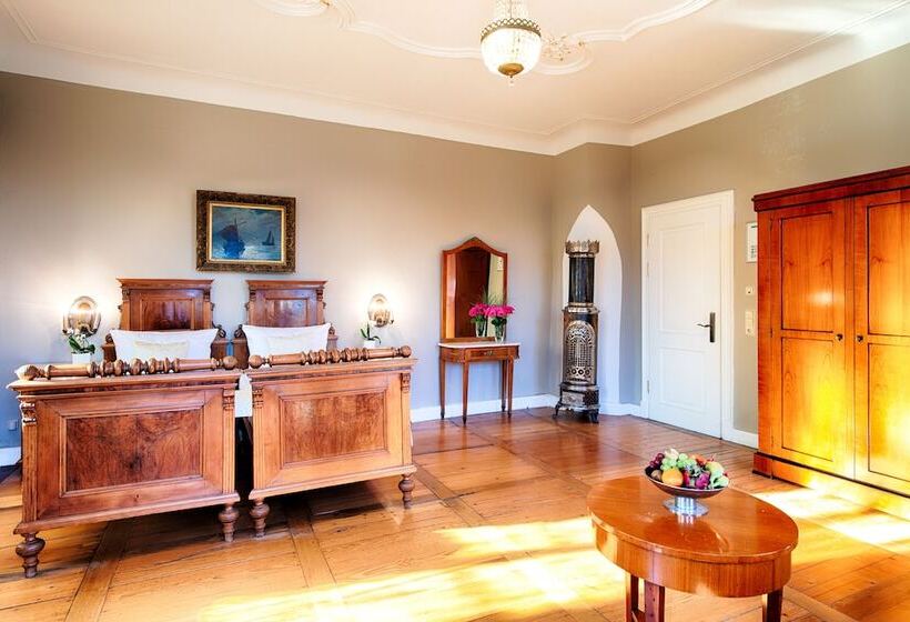 Полулюкс Вид на Сад, Welcome Hotel Schloss Lehen