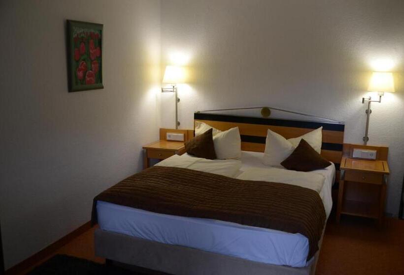 Номер Стандарт Трехместный, Landhotel Röfleuten