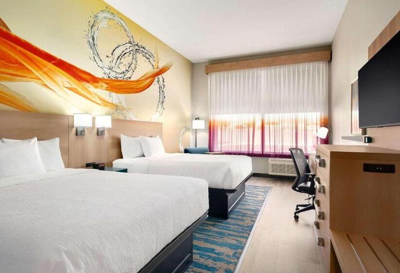 Номер Deluxe, La Quinta Inn & Suites By Wyndham San Antonio Seaworld Lafb