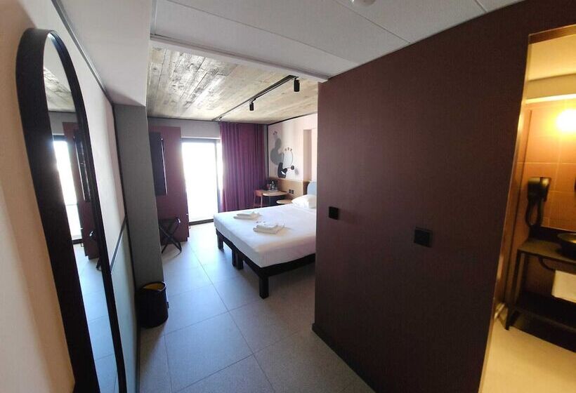 اتاق استاندارد با چشم‌انداز شهر, Ibis Styles St Pauls Bay Malta
