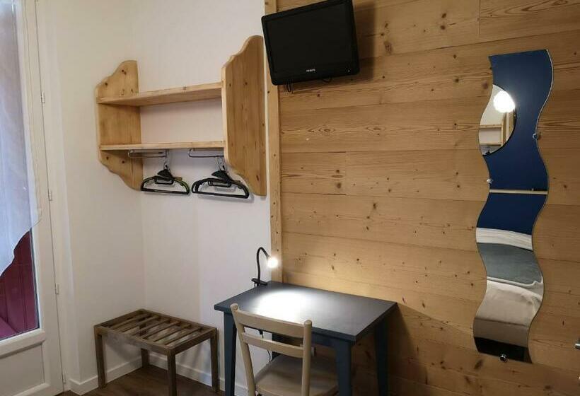 Номер Стандарт Вид на Горы, Le Relais D Avajan