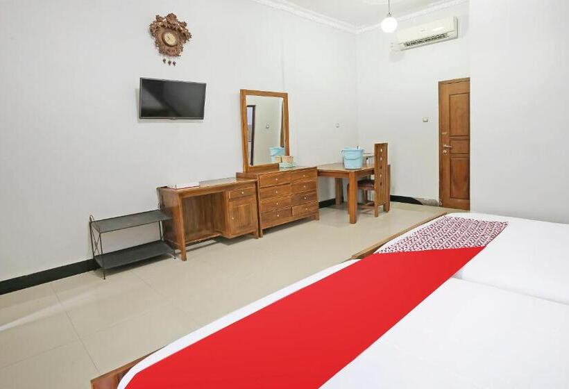 Номер Superior, Collection O 91449 Griya Ampenan Residence