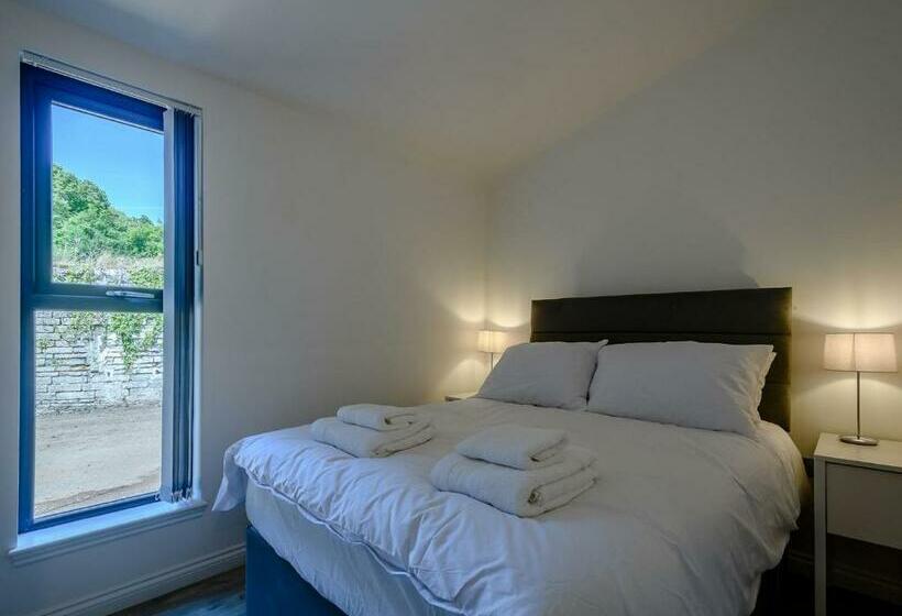 Дом 3 Спальни, Gadgirth Estate Lodges