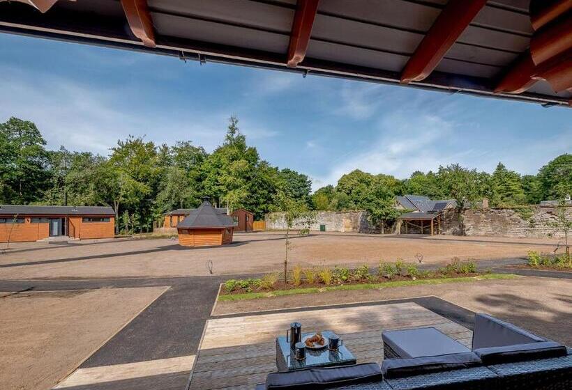 Дом 2 Спальни, Gadgirth Estate Lodges