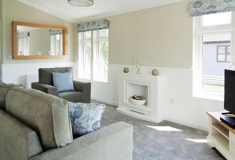 Дом 1 Спальня, Otters Mead Boutique Lodges