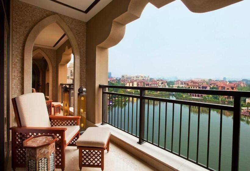 Люкс 2 Спальни, Sheraton Qingyuan Lion Lake Resort