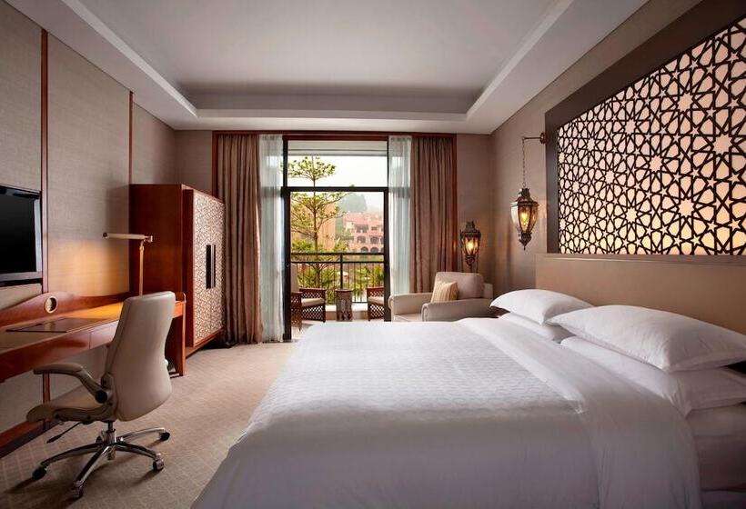 Номер Deluxe Вид на Сад, Sheraton Qingyuan Lion Lake Resort