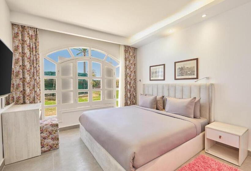 ویلای یک اتاق خوابه با استخر شنا, Le Royal Marina