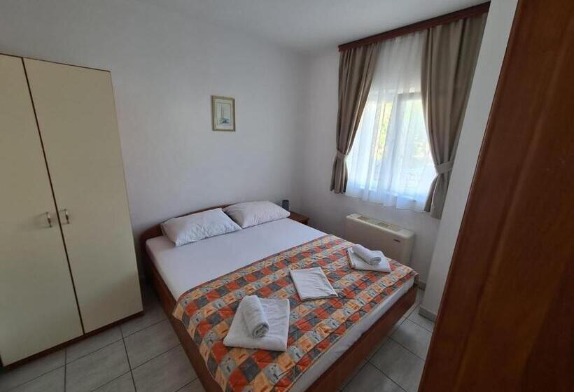شقة غرفة نوم واحدة مزودة بشُرفة, Villa Ancora