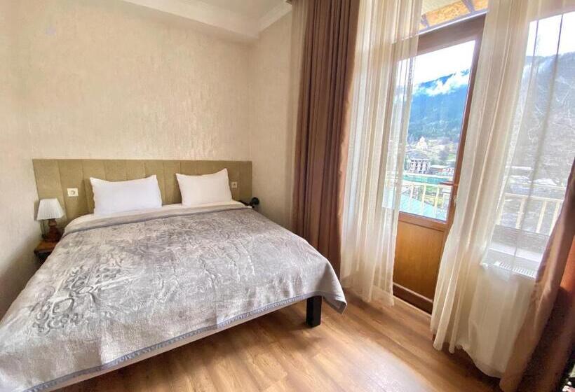 اتاق استاندارد, Freeze Inn Mestia