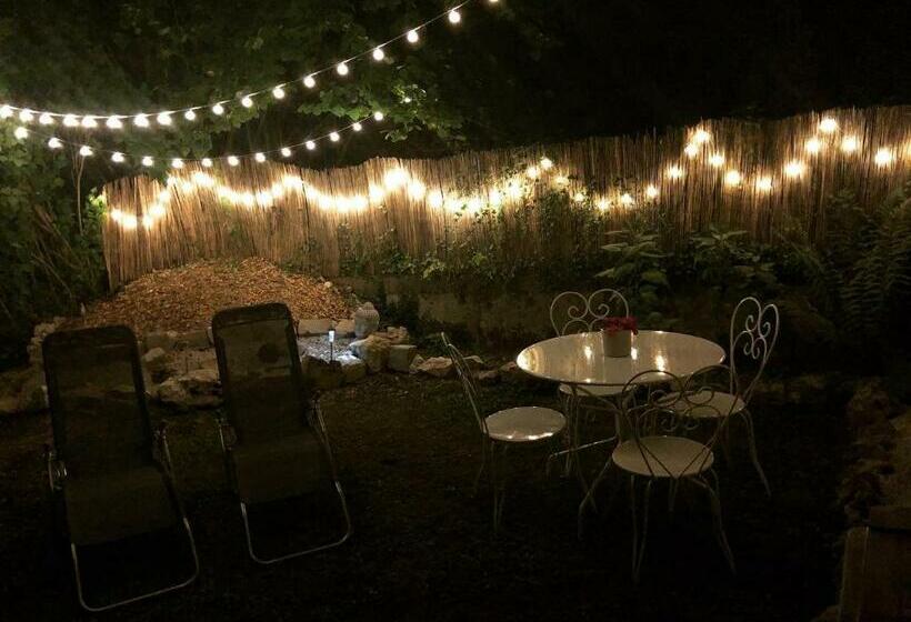 Люкс, La Guinguette De Michaux