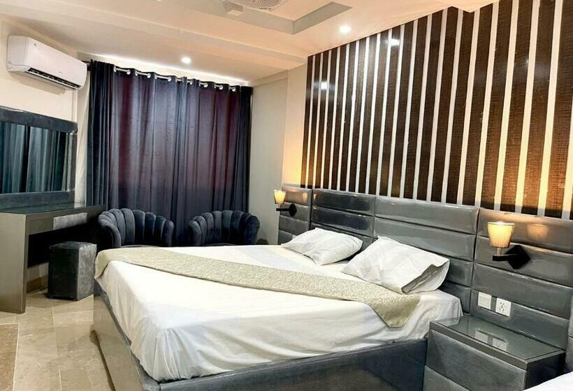 اتاق لوکس با تخت بزرگ, H6