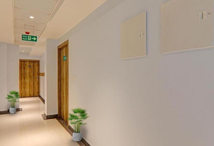 Classic 3 Pers. Værelse, Super Townhouse H G Near Gautam Buddha Park