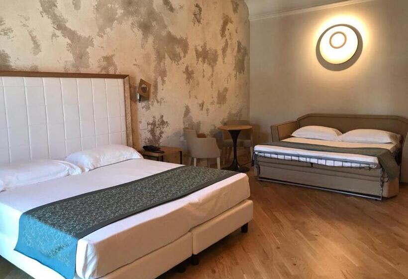 اتاق سوپریور چهار تخته, Cà Uberti Palace