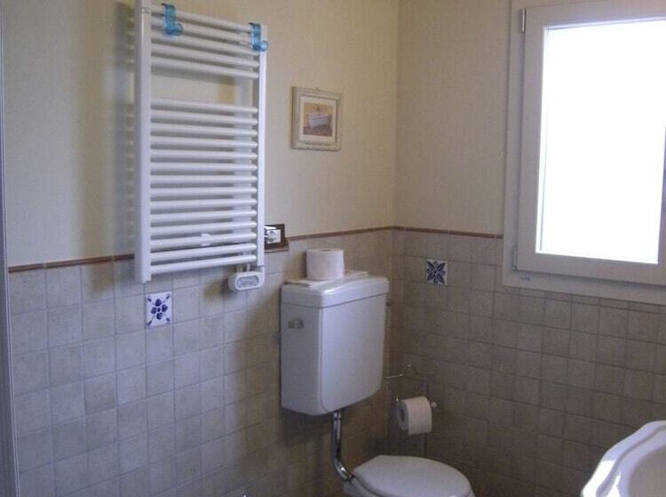 اتاق اکونومی, Ai Frutti Di Una Volta B&b