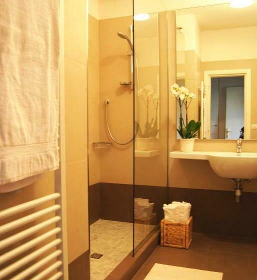 استودیوی استاندارد, Residenze Al Colle Dei Pini