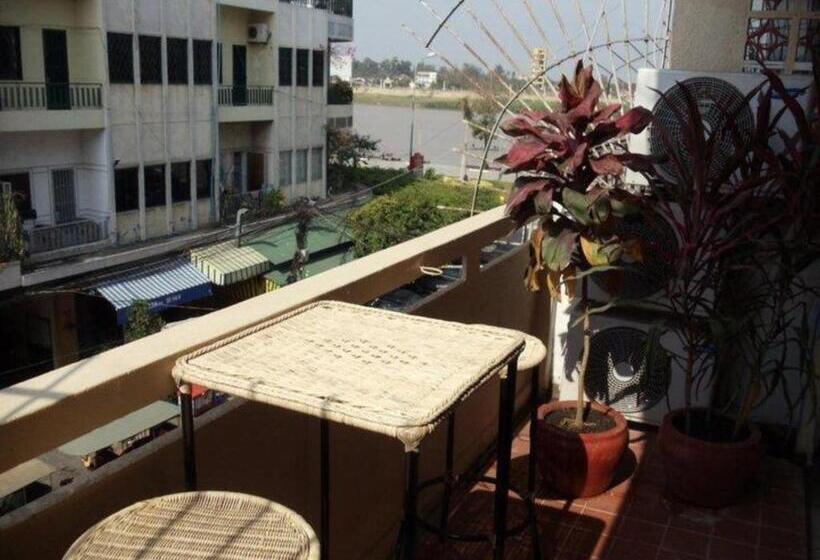 غرفة سوبيريور مزودة بشرفة, The Local Riverside