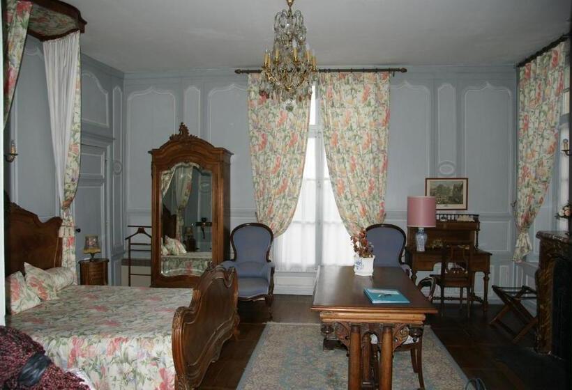 Люкс, Château De Colliers