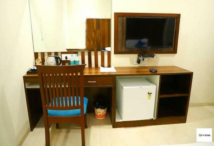 Номер Deluxe, City Star Hotel By Wb Inn