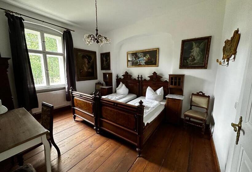 스탠다드 룸, Schloss Grochwitz