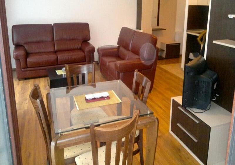 Апартаменты 1 Спальня, Persey Flora Apartments