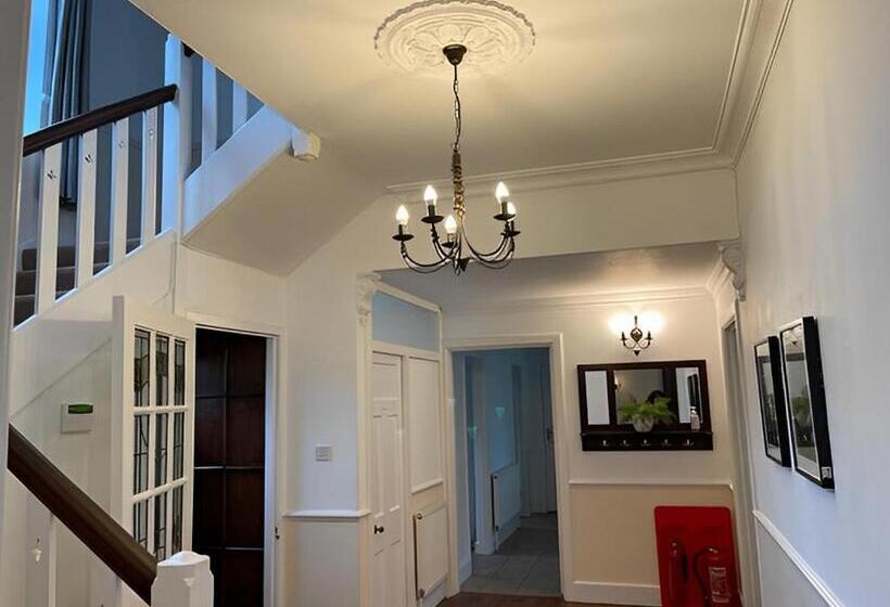 스탠다드 룸 공동 욕실, Canford House On Westbury On Trym
