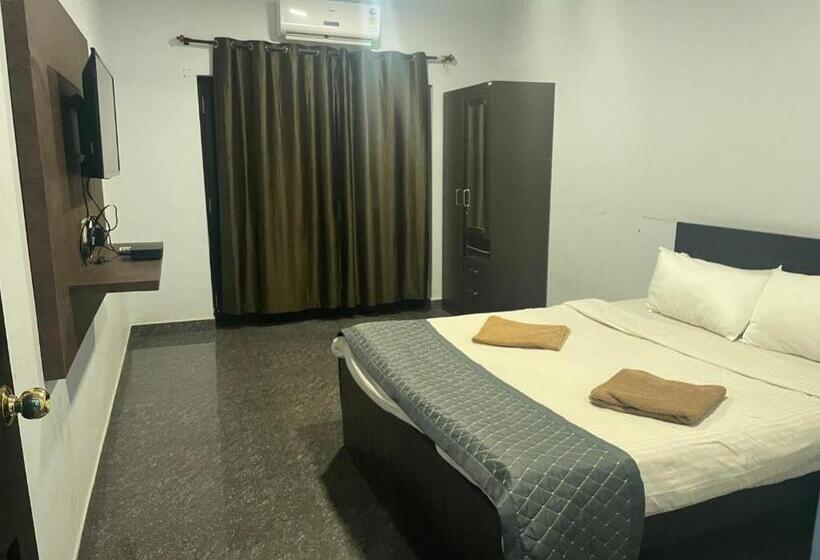 غرفة ديلوكس مزودة بشرفة, Calangute Beach Corner