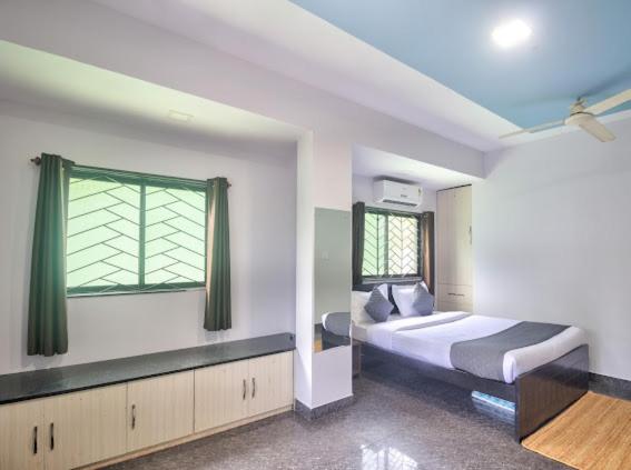 غرفة ديلوكس مزودة بشرفة, Calangute Beach Corner