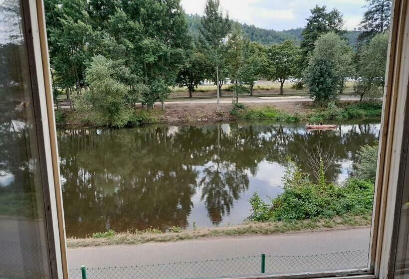 家庭房间共用浴室, Klub Vodáků Karlovy Vary