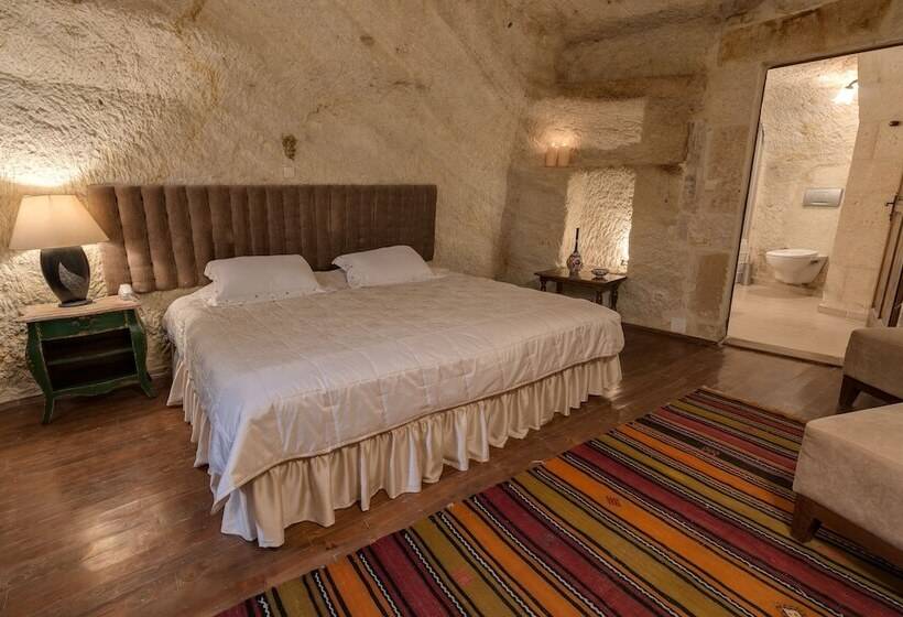 Номер Стандарт, Temenni Evi